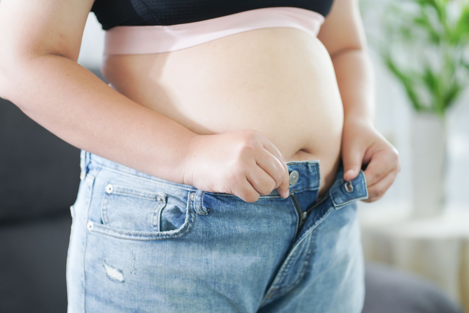 Why Do I Feel So Bloated? A Guide to Understanding and Taming the Puffy Belly