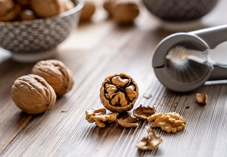 Cracking the Code-The Remarkable Health Benefits of Walnuts