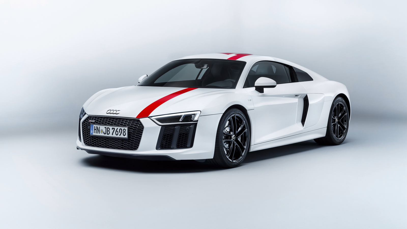 2018 Audi R8 V10 A Symphony of Power and Precision