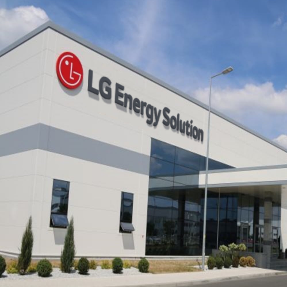 LG Energy Solution Share Price Trends Insights and Outlook